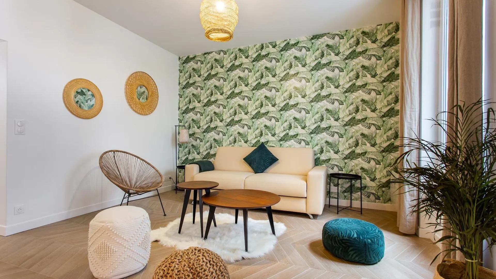 Cozy In Apartment *