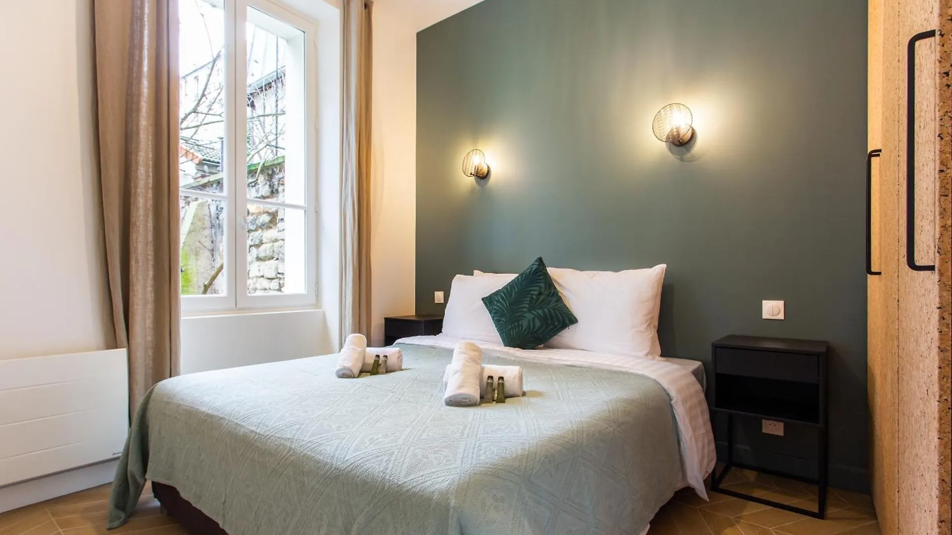 Apartment Cozy In Paris